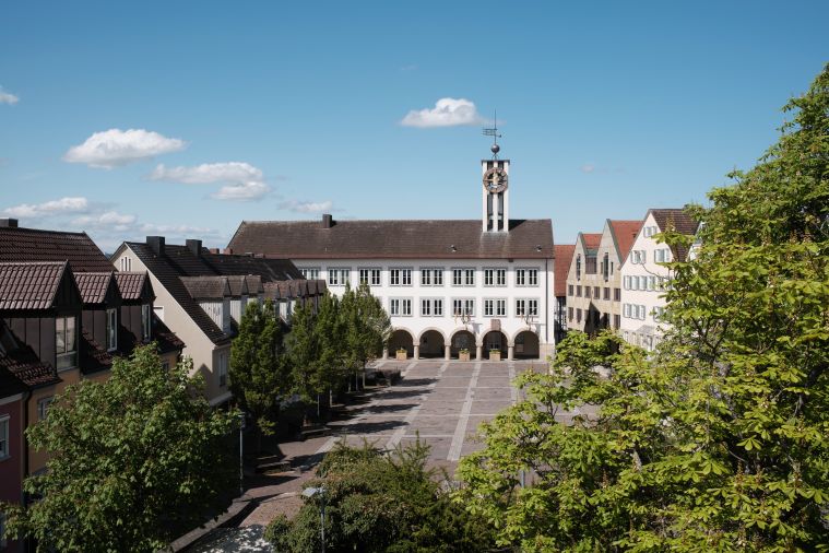 Frontalbild Altes Rathaus über den Marktplatz Frontalbild Altes Rathaus über den Marktplatz